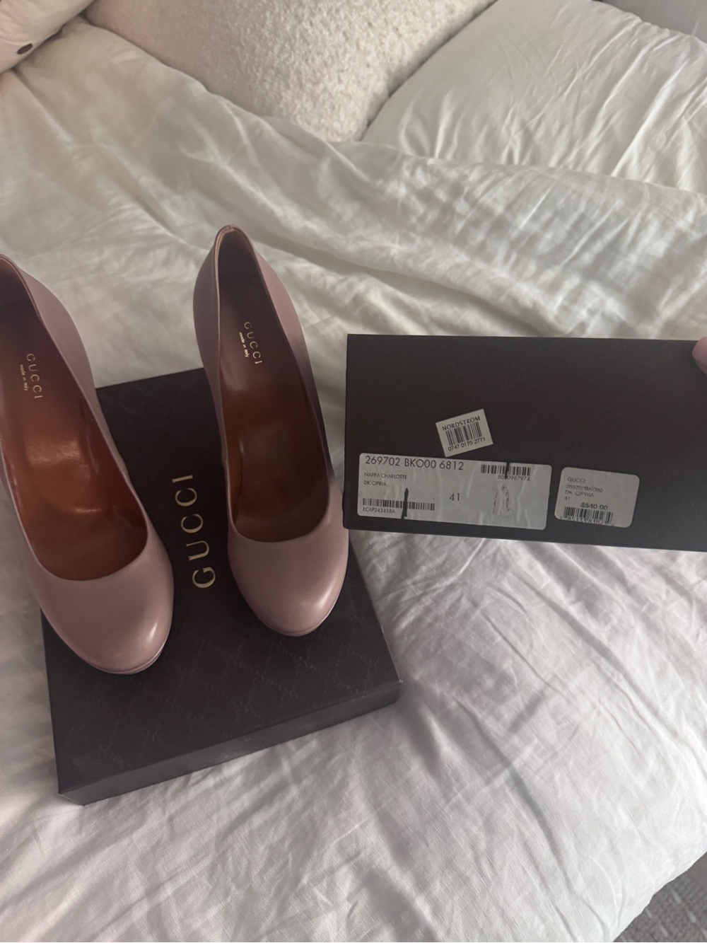 Gucci Women's Pink Nude Round-Toe Pumps